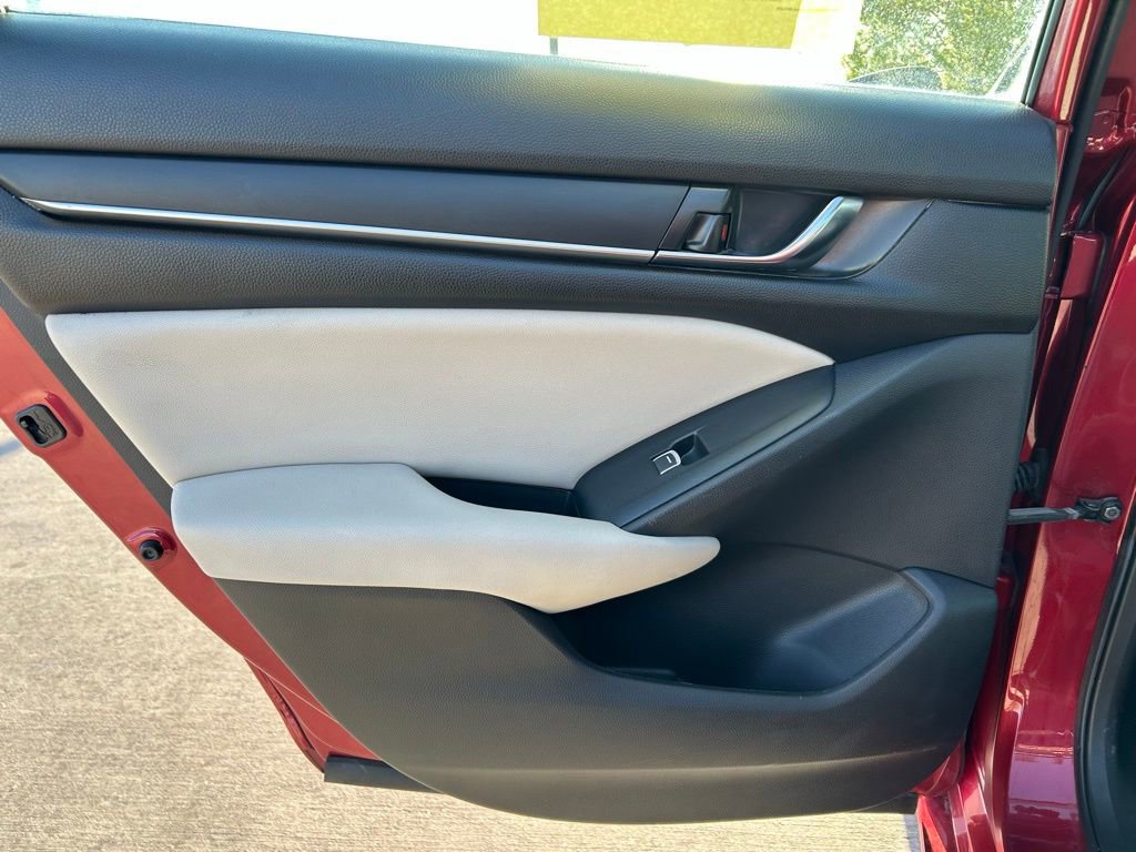 Used 2020 Honda Accord LX image 24
