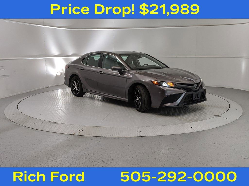 Used 2022 Toyota Camry SE
