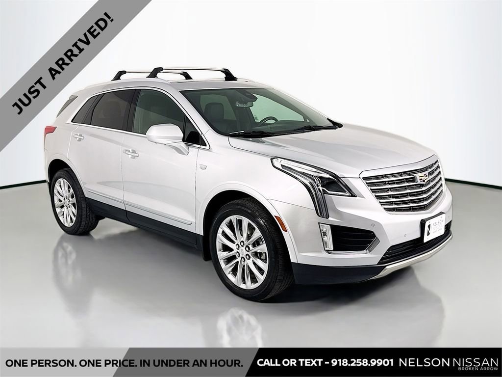 Used 2017 Cadillac XT5 Platinum image 3