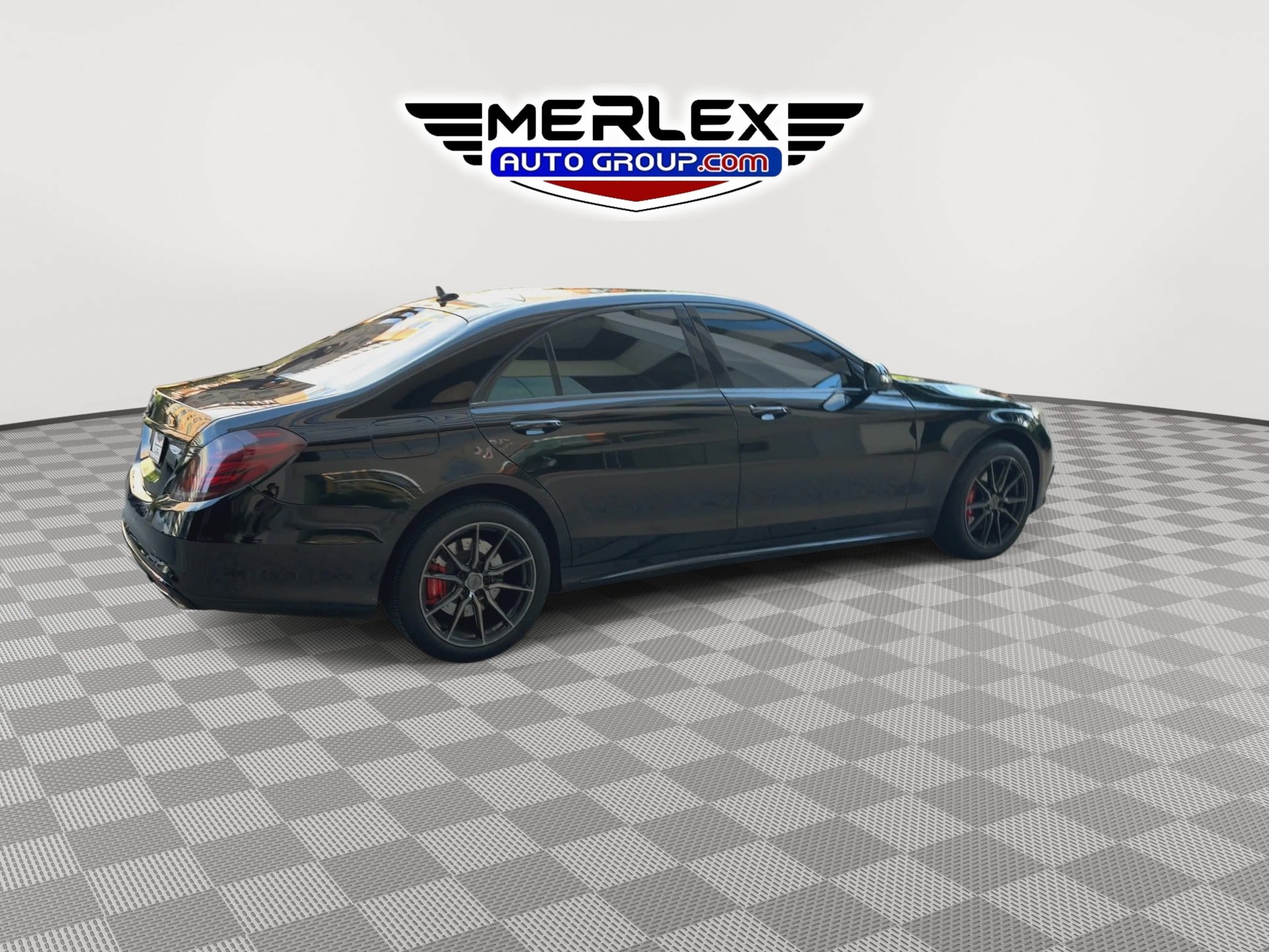 Used 2017 Mercedes-Benz S 550 Sedan w/ Sport Package image 8