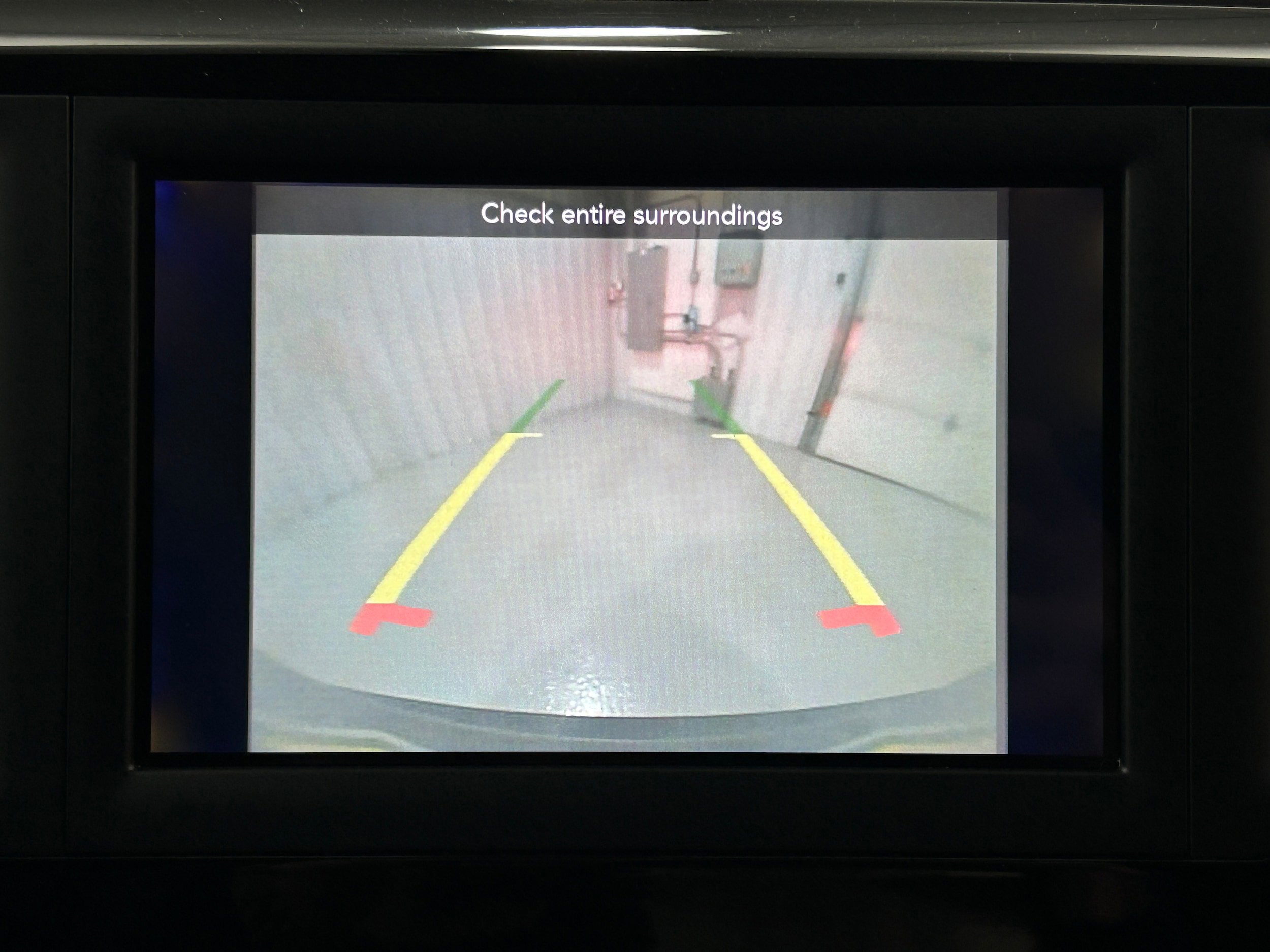 Used 2020 Chrysler Pacifica Touring-L w/ Tire & Wheel Group FWD image 10