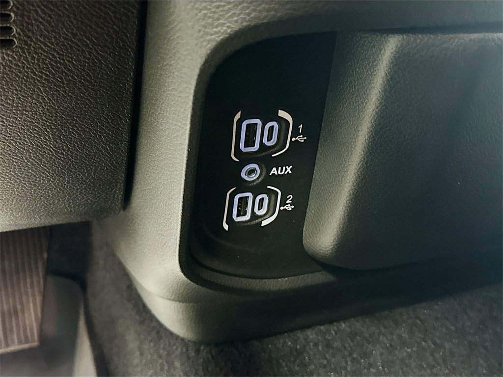 Used 2025 RAM 1500 Big Horn image 33