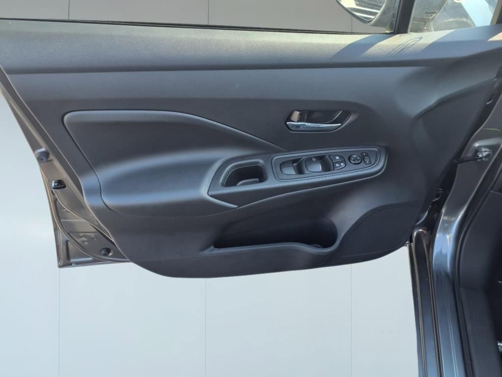 New 2025 Nissan Versa SV w/ Trunk Package image 9