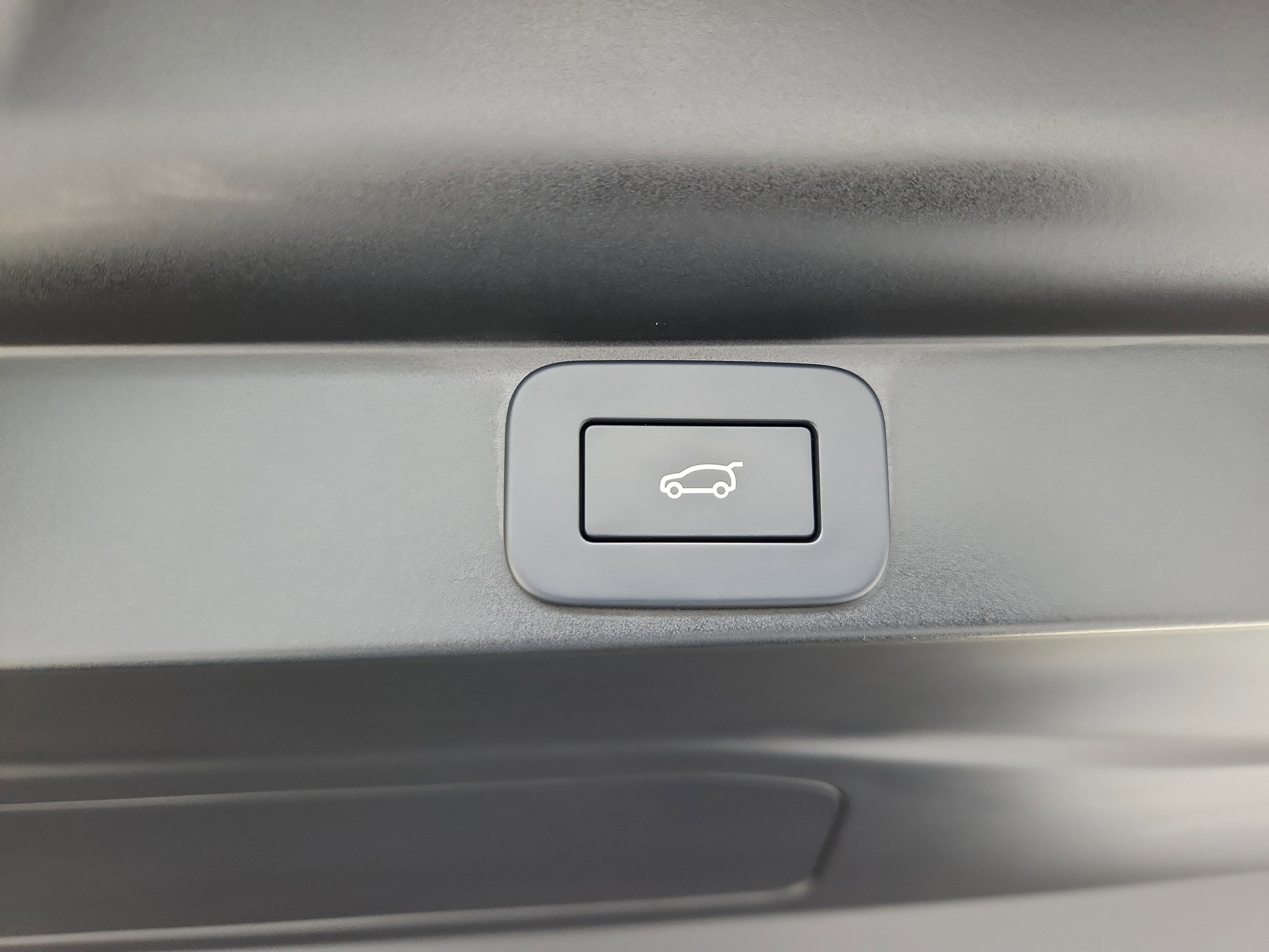 Used 2024 Land Rover Range Rover SE image 14