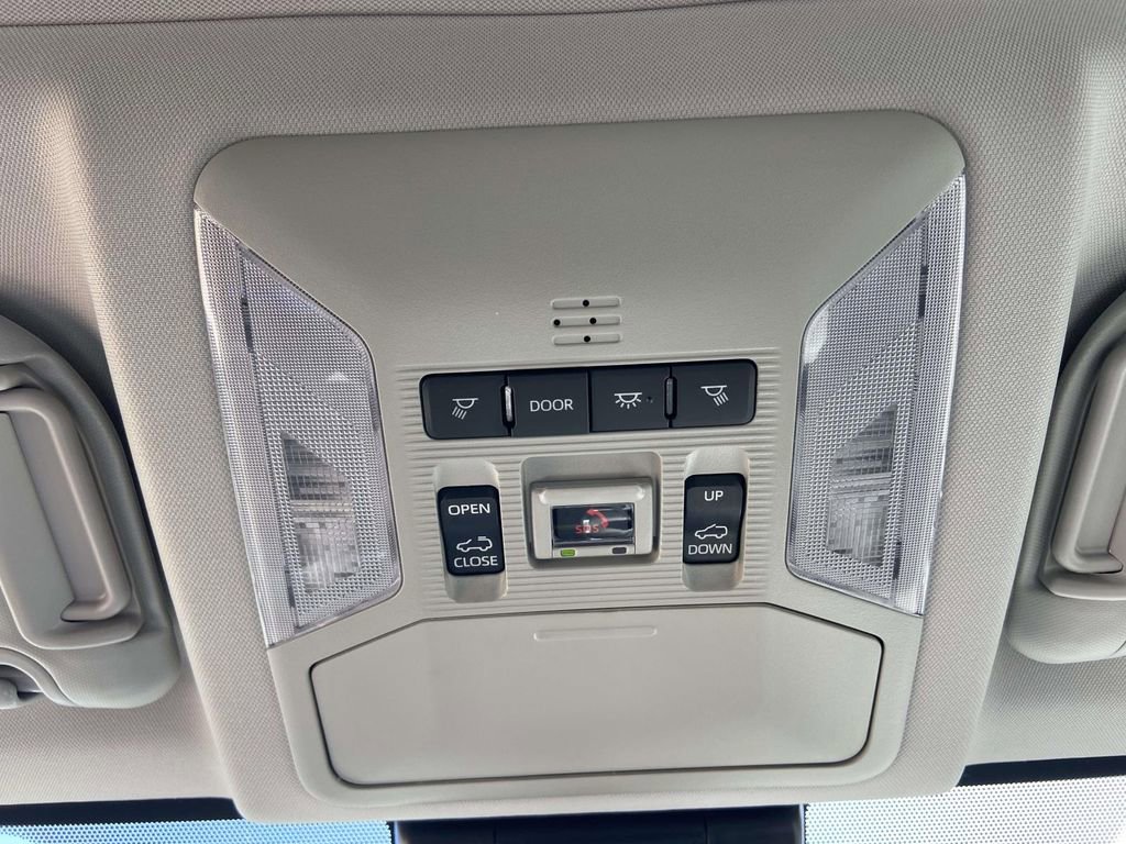 Used 2025 Toyota RAV4 Limited FWD image 23