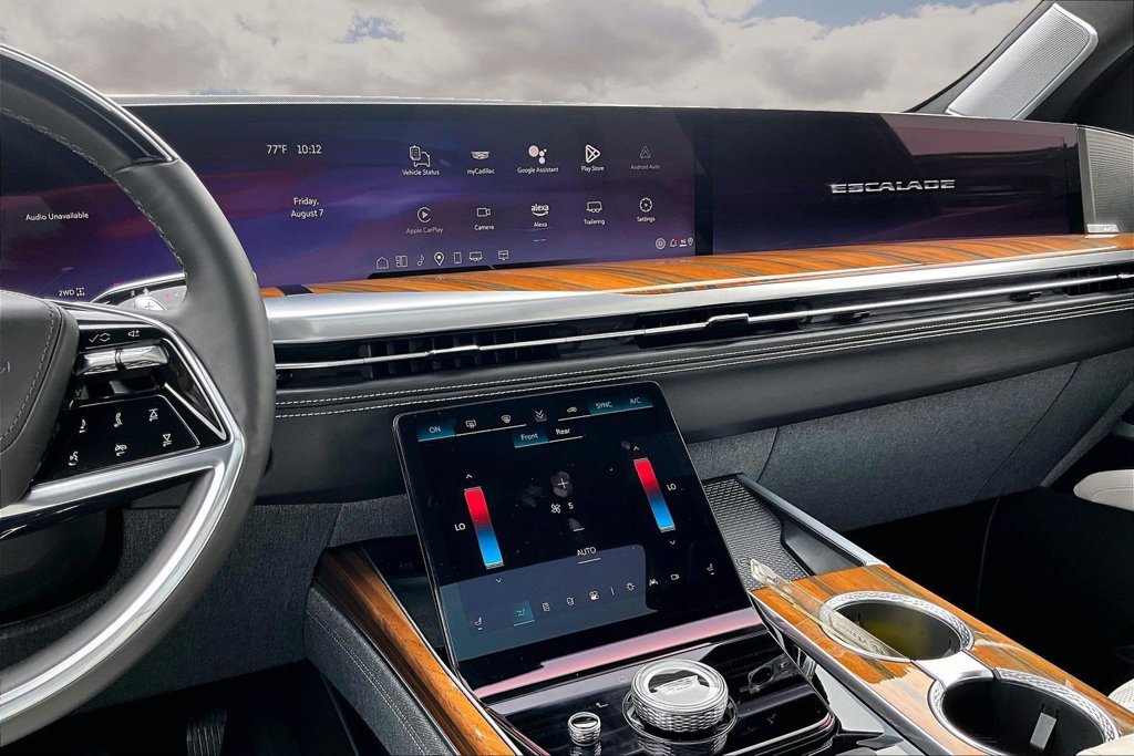 Certified 2025 Cadillac Escalade Sport Platinum AWD/4WD image 9