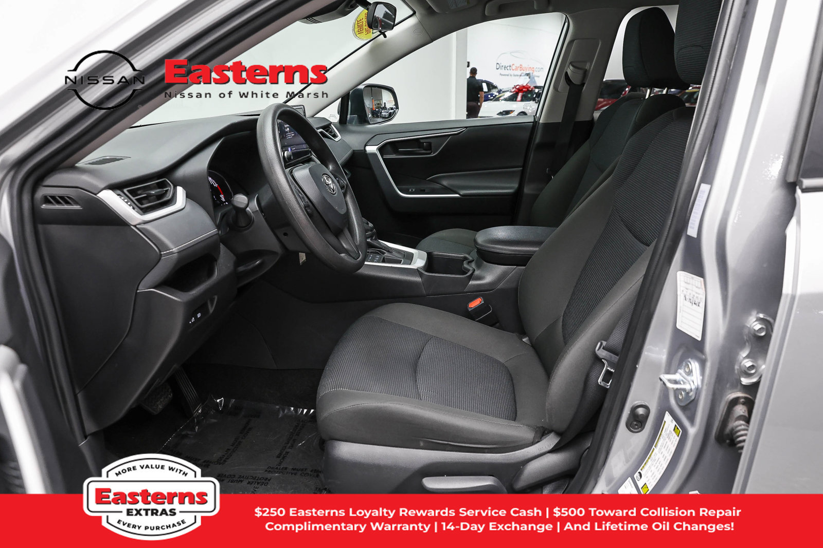 Used 2025 Toyota RAV4 LE AWD/4WD image 14