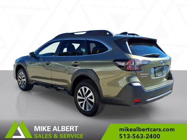 Used 2024 Subaru Outback Premium AWD/4WD image 5