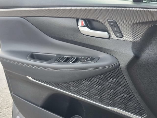Used 2019 Hyundai Santa Fe FWD image 17