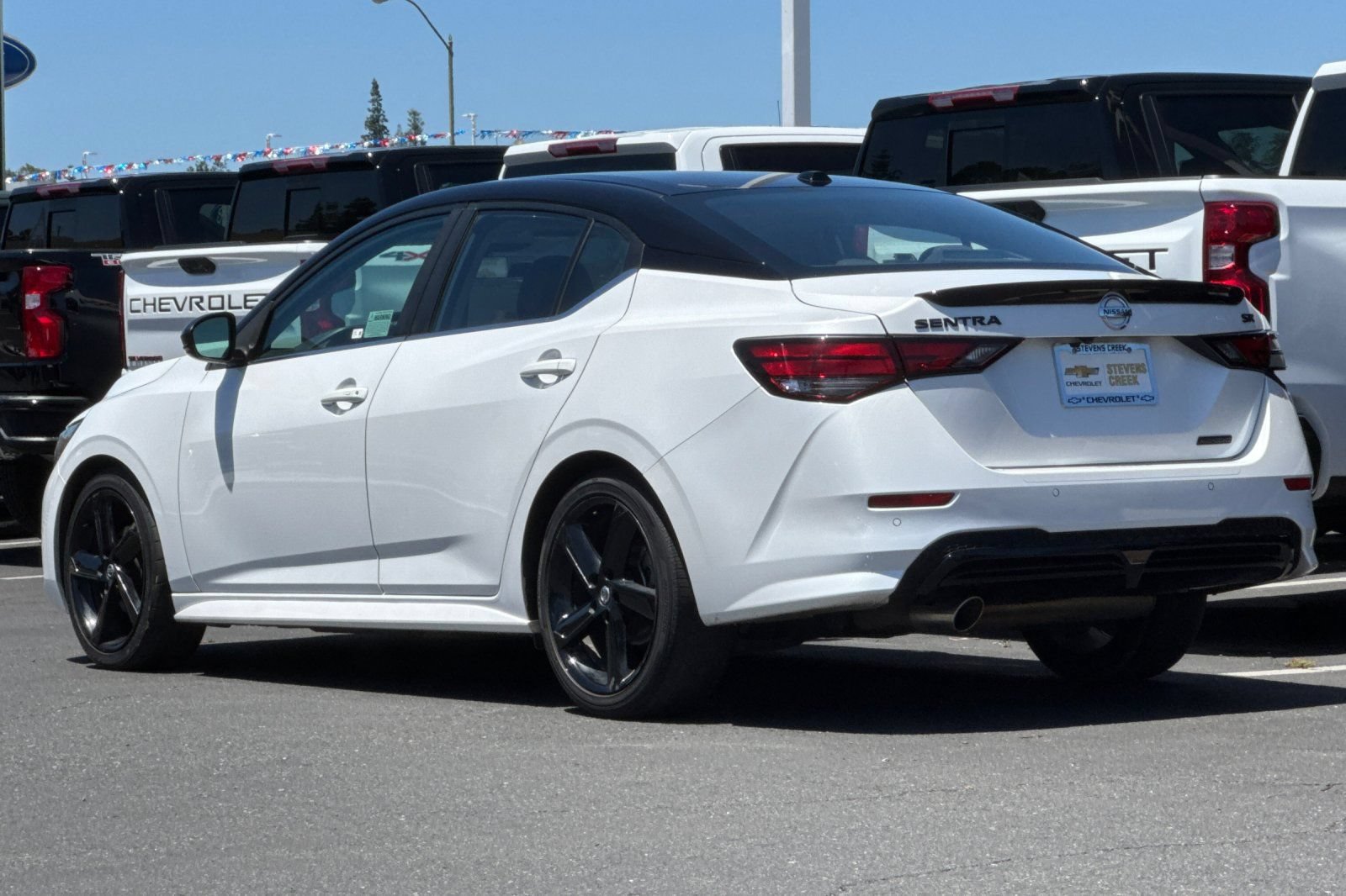 Used 2023 Nissan Sentra SR w/ Midnight Edition Package FWD image 5