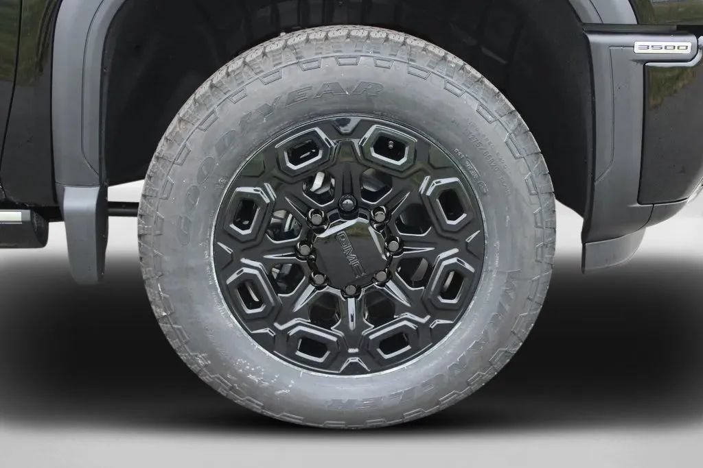 New 2026 GMC Sierra 3500 Denali AWD/4WD image 45