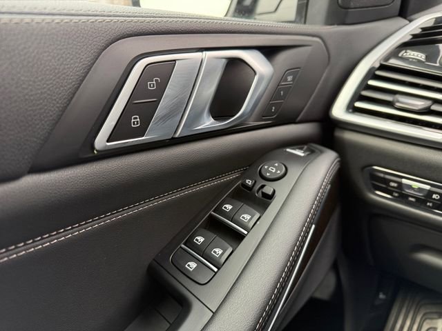 Certified 2023 BMW X5 xDrive40i w/ Premium Package image 35