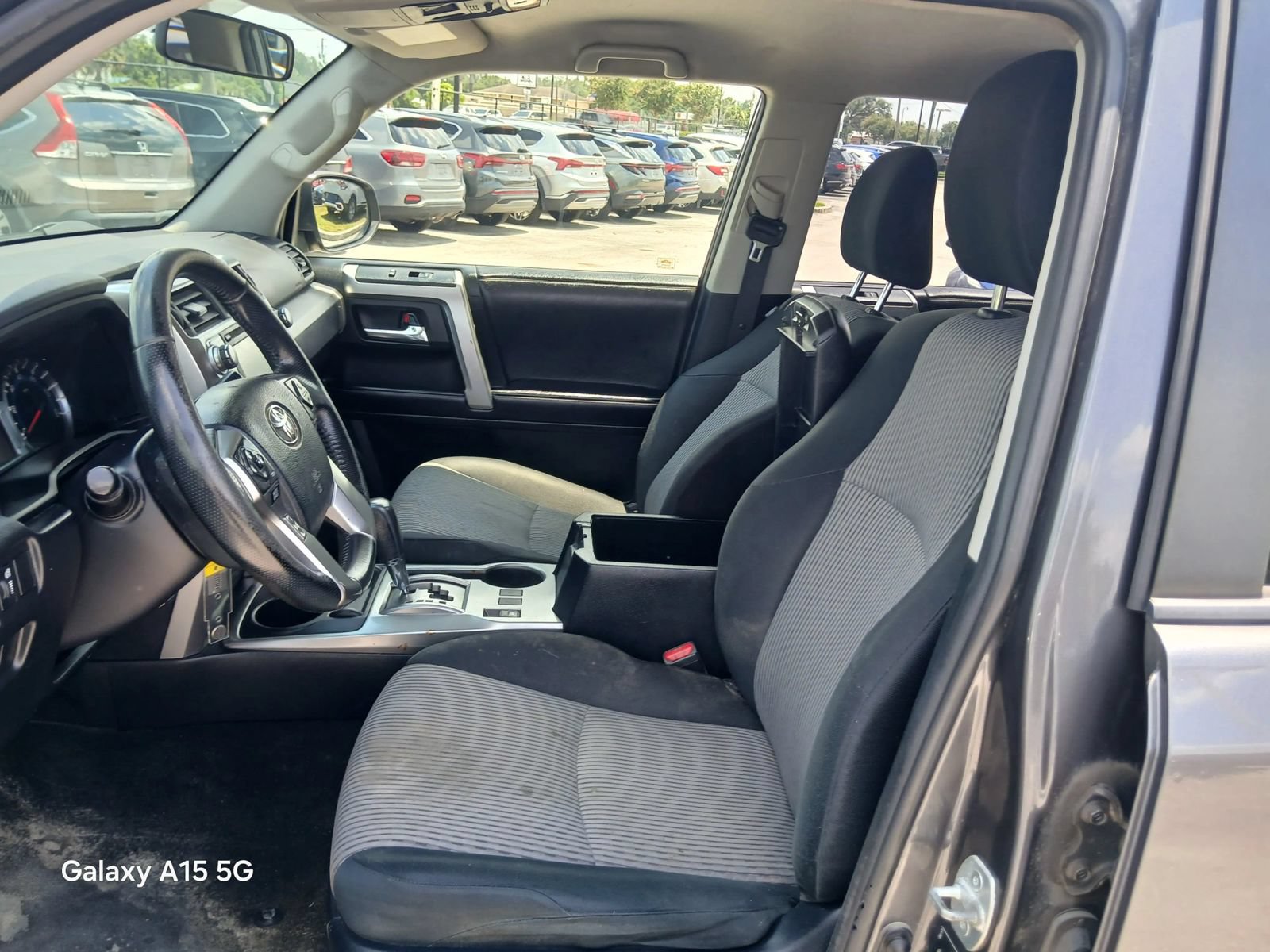 Used 2017 Toyota 4Runner SR5 AWD/4WD image 6