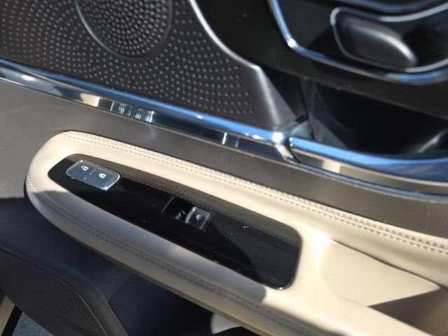 Used 2023 Lincoln Corsair Reserve image 35