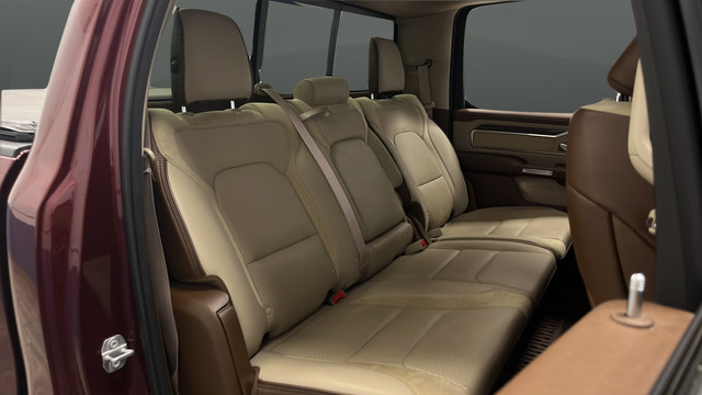 Used 2019 RAM 1500 Laramie AWD/4WD image 24