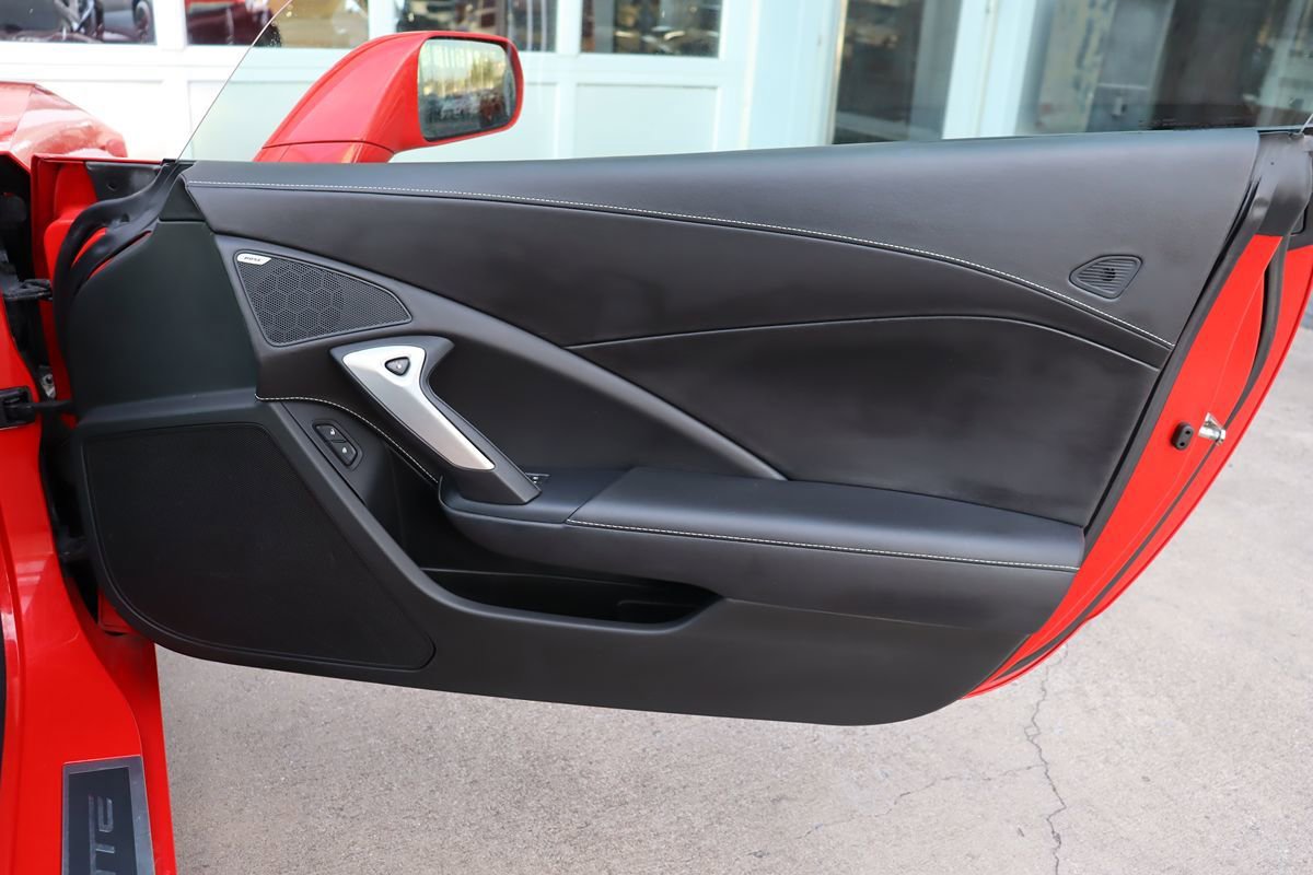 Used 2019 Chevrolet Corvette Stingray Coupe w/ 3LT Preferred Equipment Group image 37