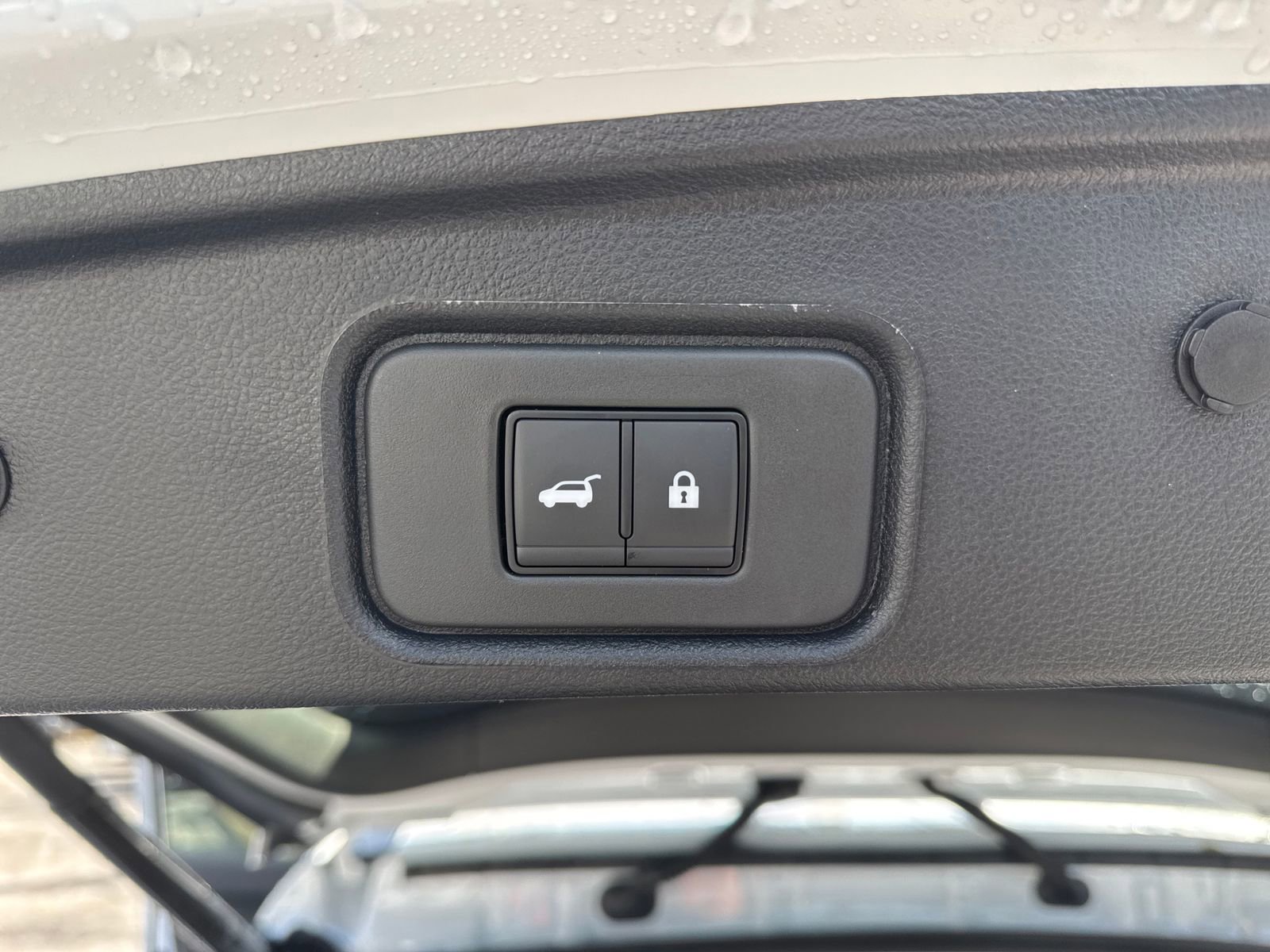 New 2026 Nissan Pathfinder SL FWD image 32