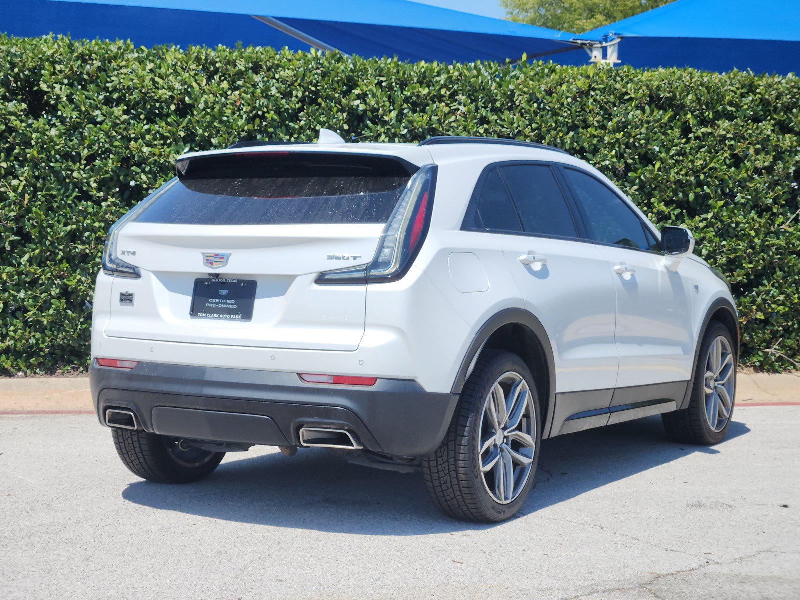 Certified 2023 Cadillac XT4 Sport w/ Cold Weather Package FWD image 5