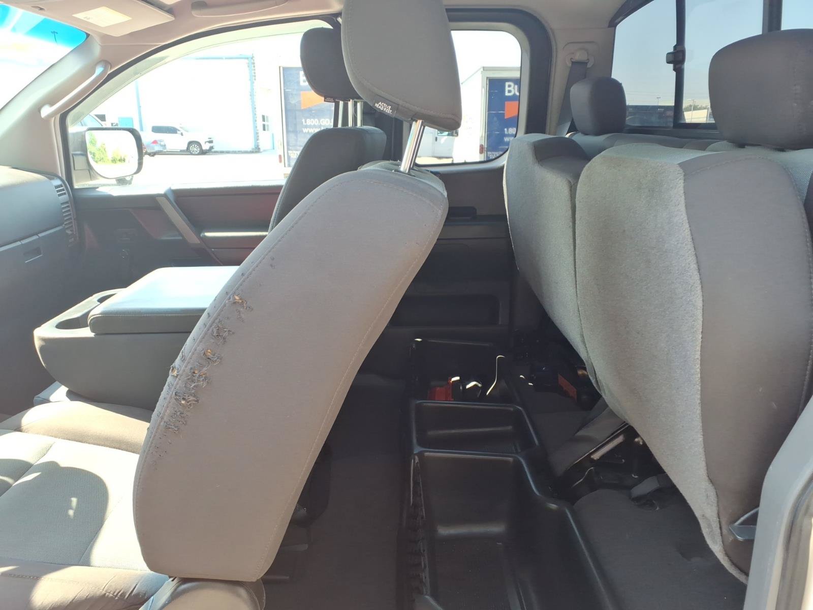 Used 2005 Nissan Titan XE w/ (W02) Preferred Pkg RWD image 23