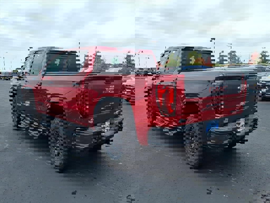 Used 2025 GMC Sierra 1500 AT4X w/ AT4X AEV Edition image 3