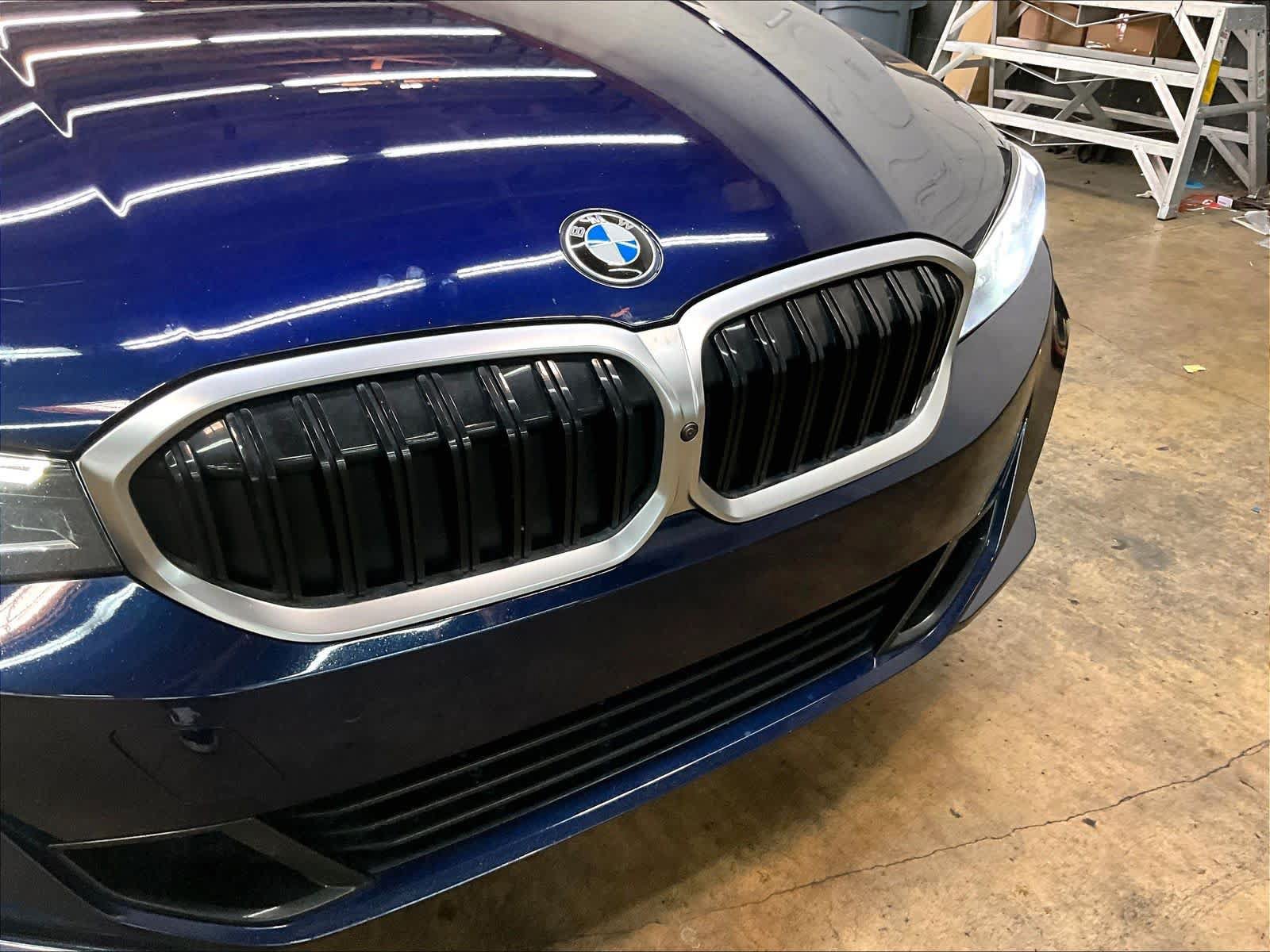 Used 2024 BMW 330i xDrive Sedan w/ Premium Package AWD/4WD image 34