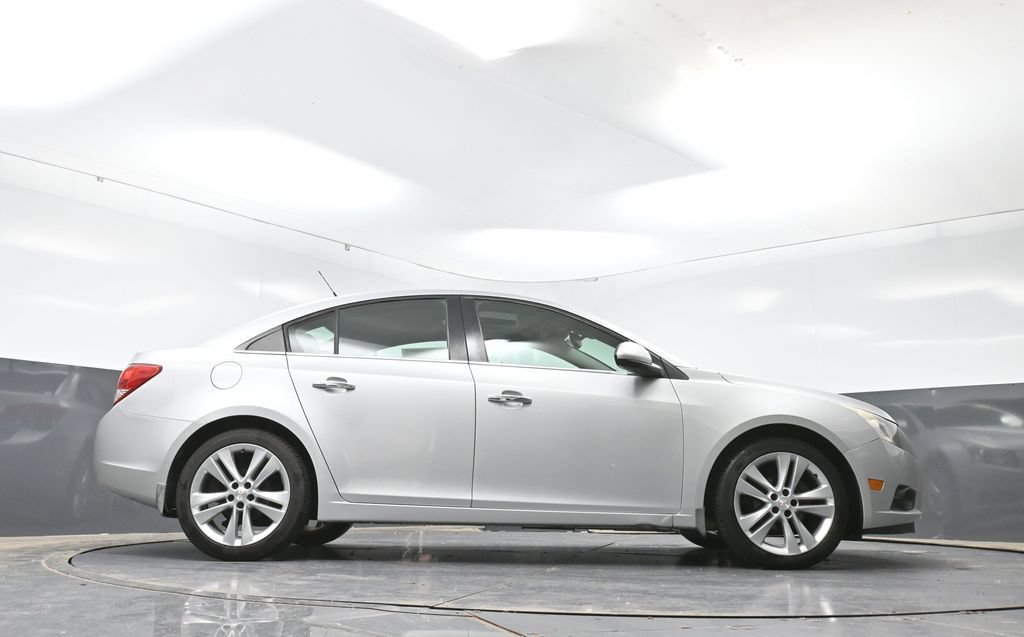 Used 2013 Chevrolet Cruze LTZ FWD image 50