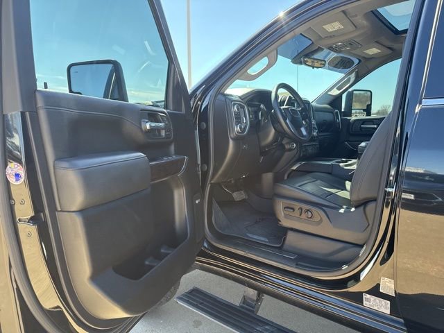 Used 2023 GMC Sierra 2500 Denali w/ Denali Black Diamond Edition image 12