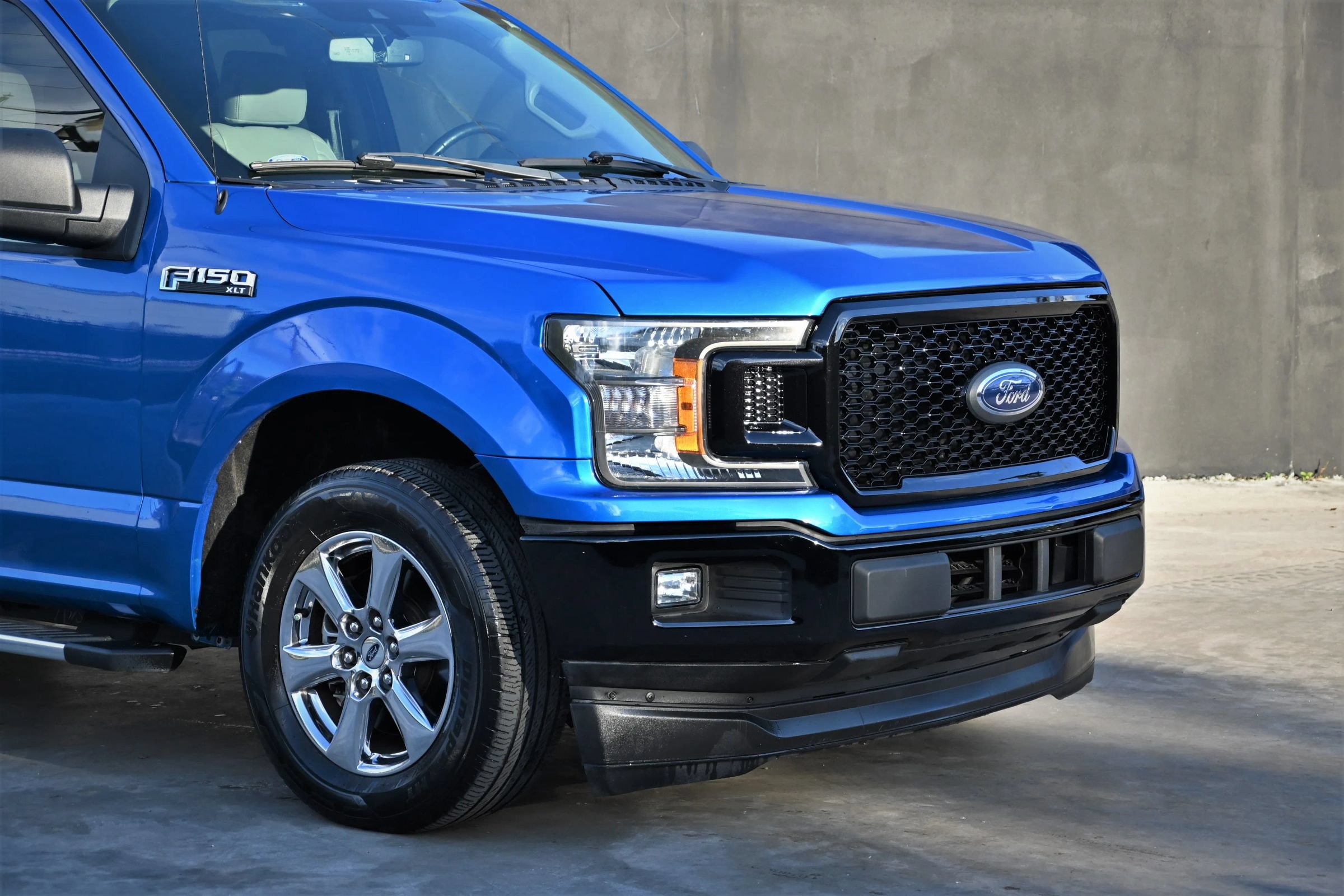 Used 2019 Ford F150 XLT w/ Equipment Group 302A Luxury RWD image 13