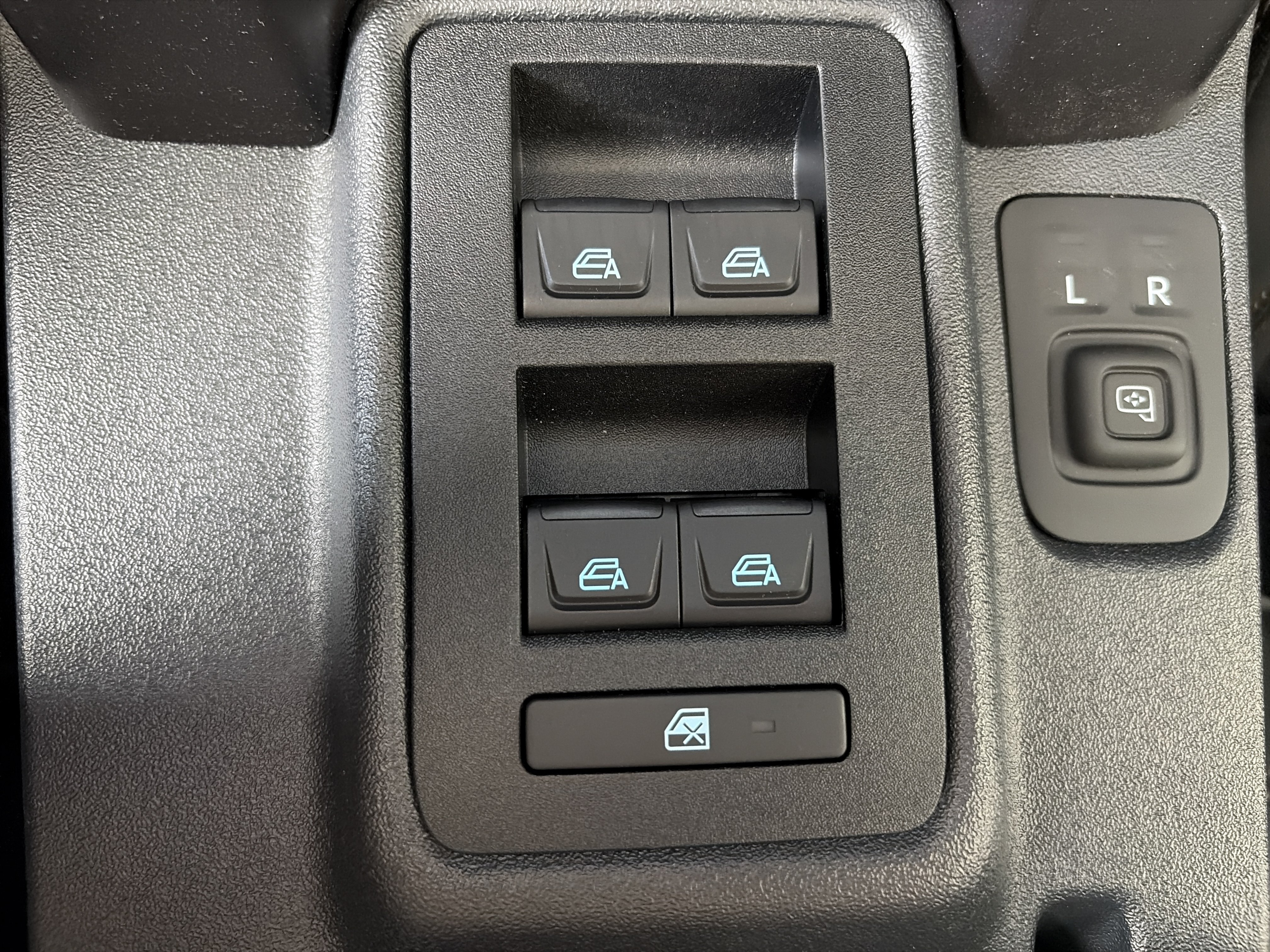 New 2026 Ford Bronco Badlands AWD/4WD image 26