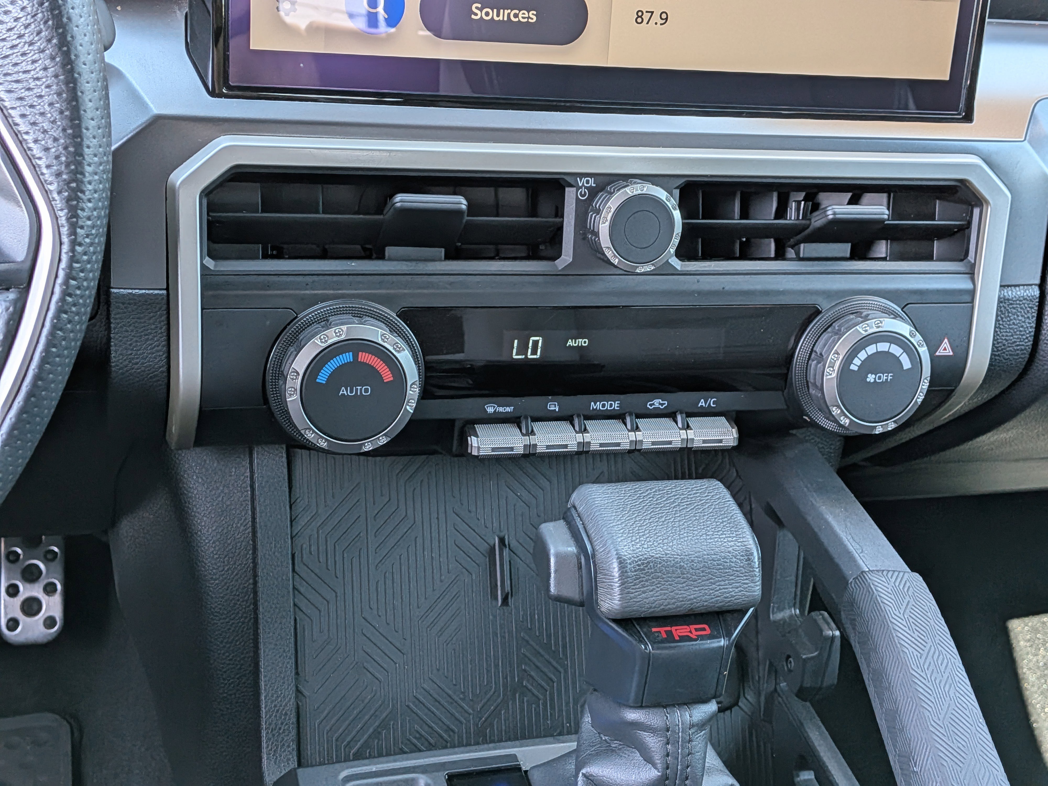 Certified 2024 Toyota Tacoma TRD Sport AWD/4WD image 26