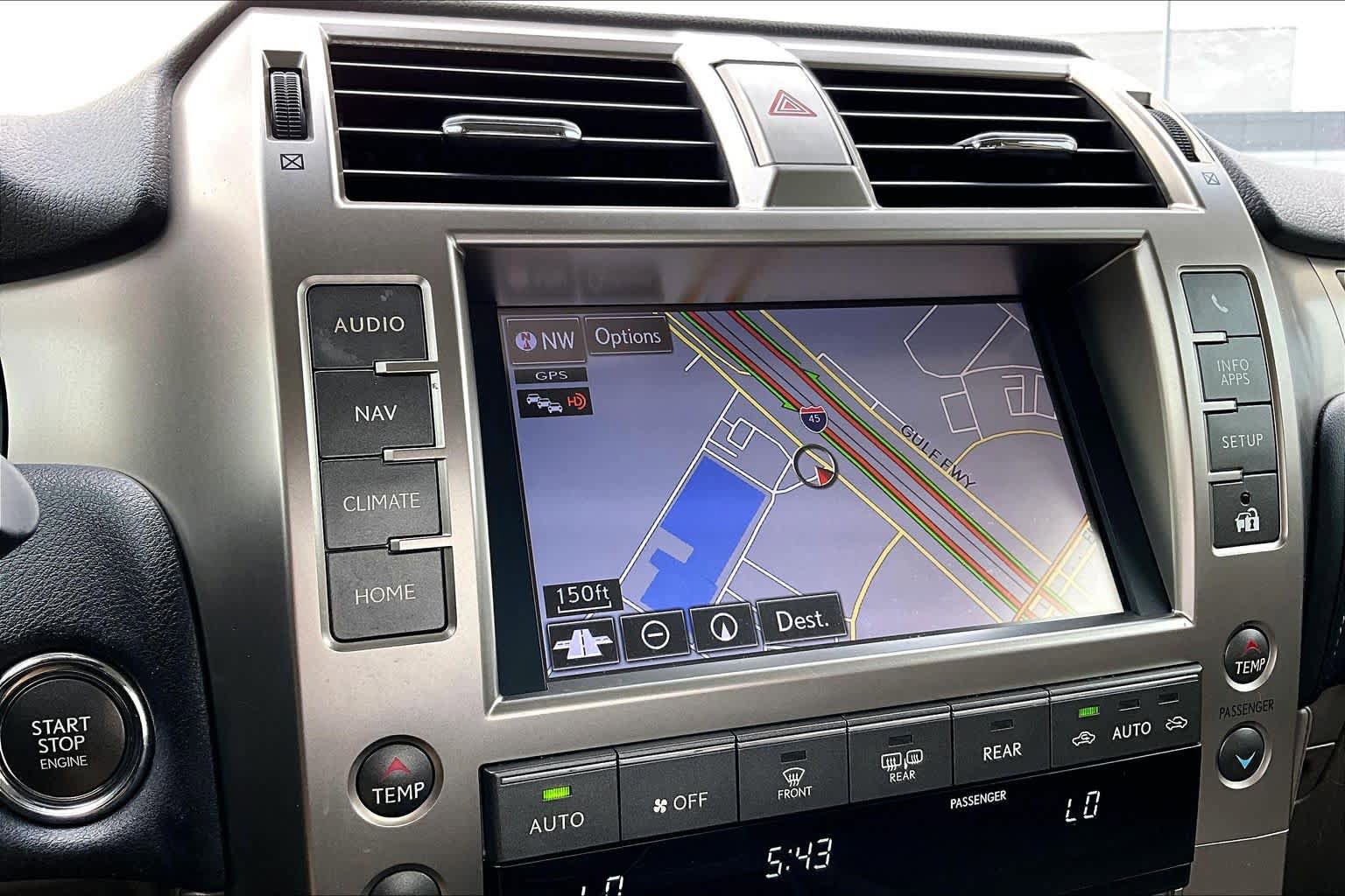 Used 2021 Lexus GX 460 Luxury w/ Accessory Package AWD/4WD image 34