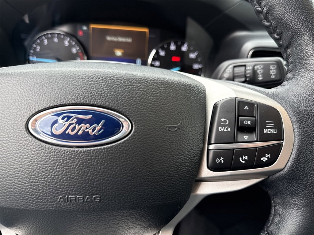 Used 2022 Ford Explorer XLT w/ Equipment Group 202A image 28