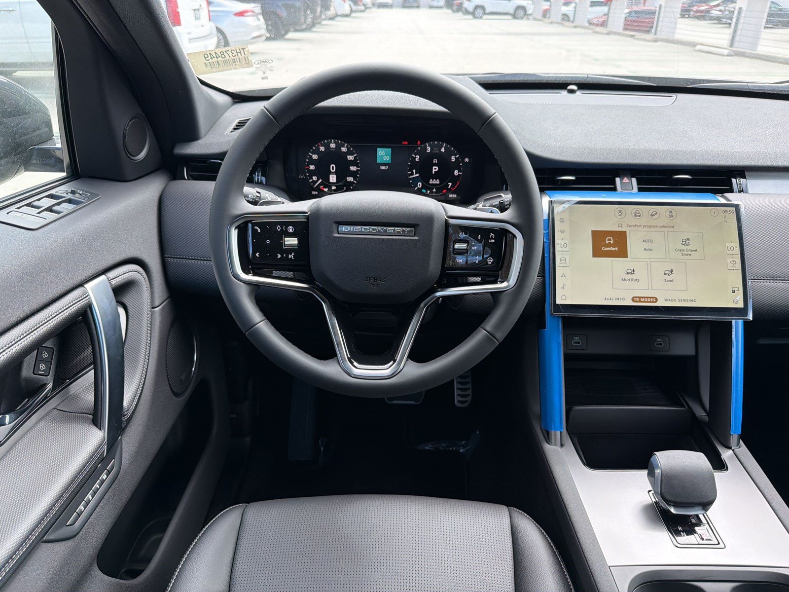 New 2026 Land Rover Discovery Sport Landmark AWD/4WD image 29