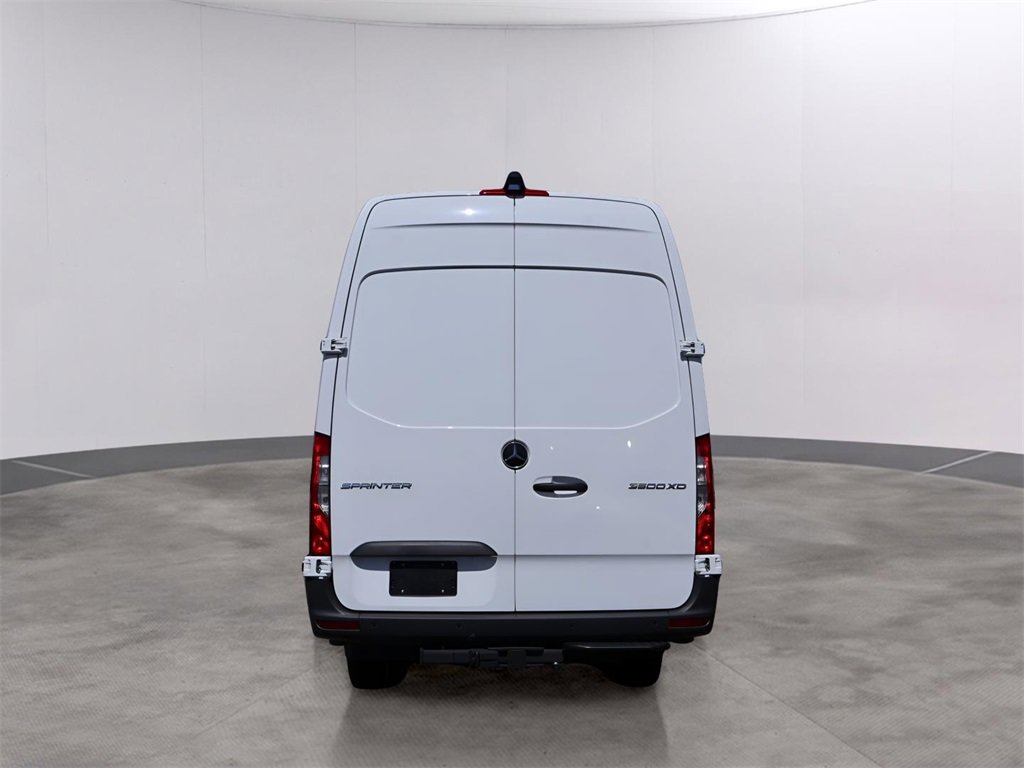 Used 2024 Mercedes-Benz Sprinter 3500 image 6