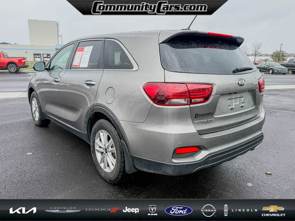 Used 2019 Kia Sorento LX image 5