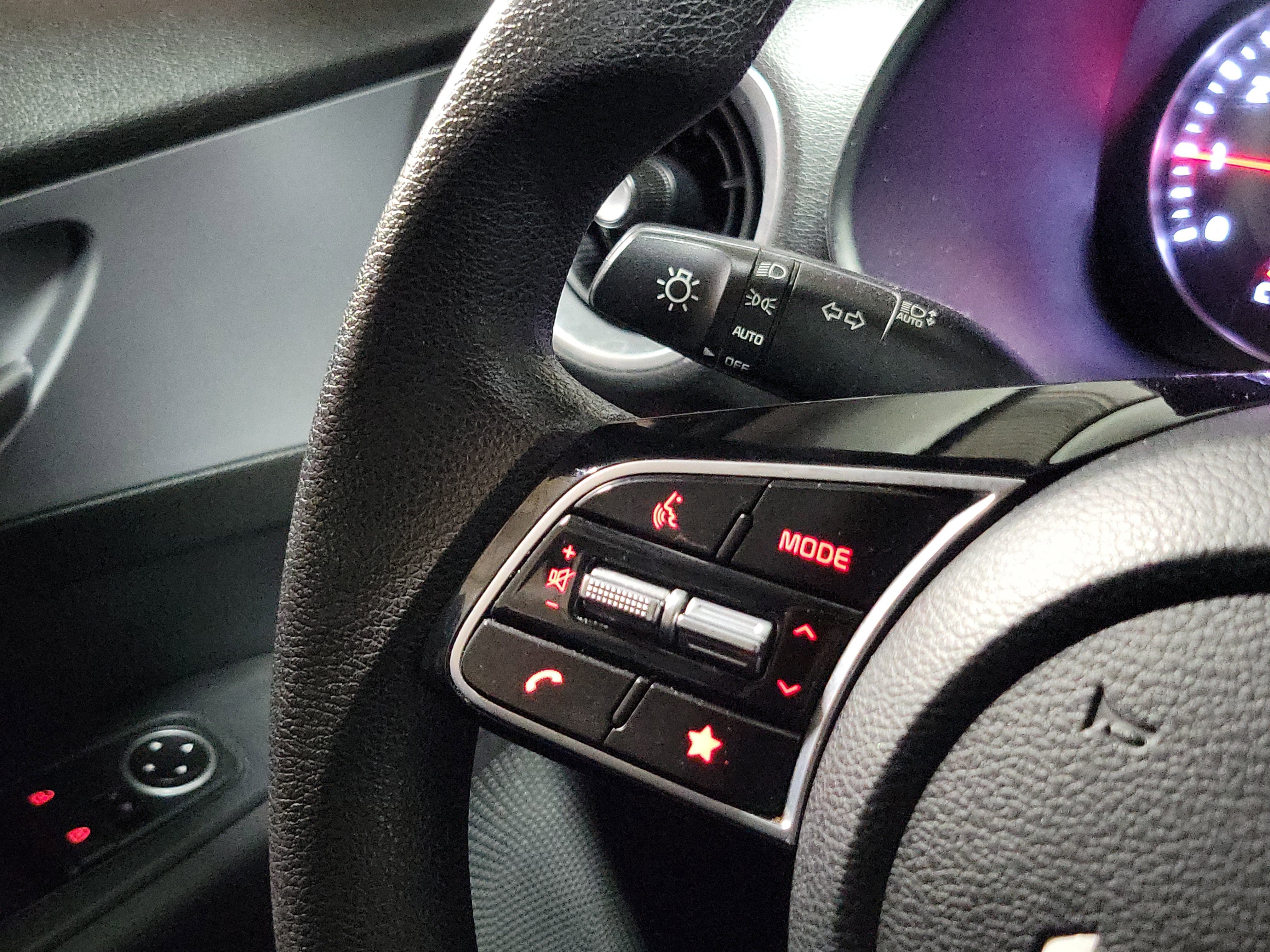 Used 2023 Kia Forte LXS image 22