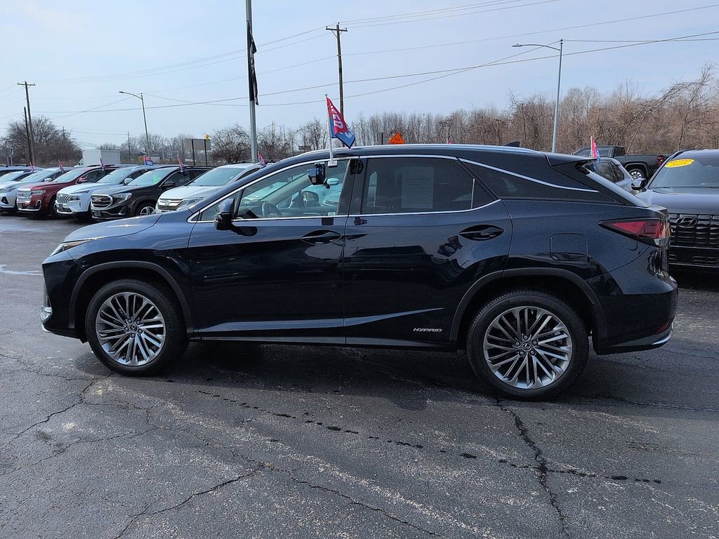 Used 2022 Lexus RX 450h AWD w/ Luxury Package image 4