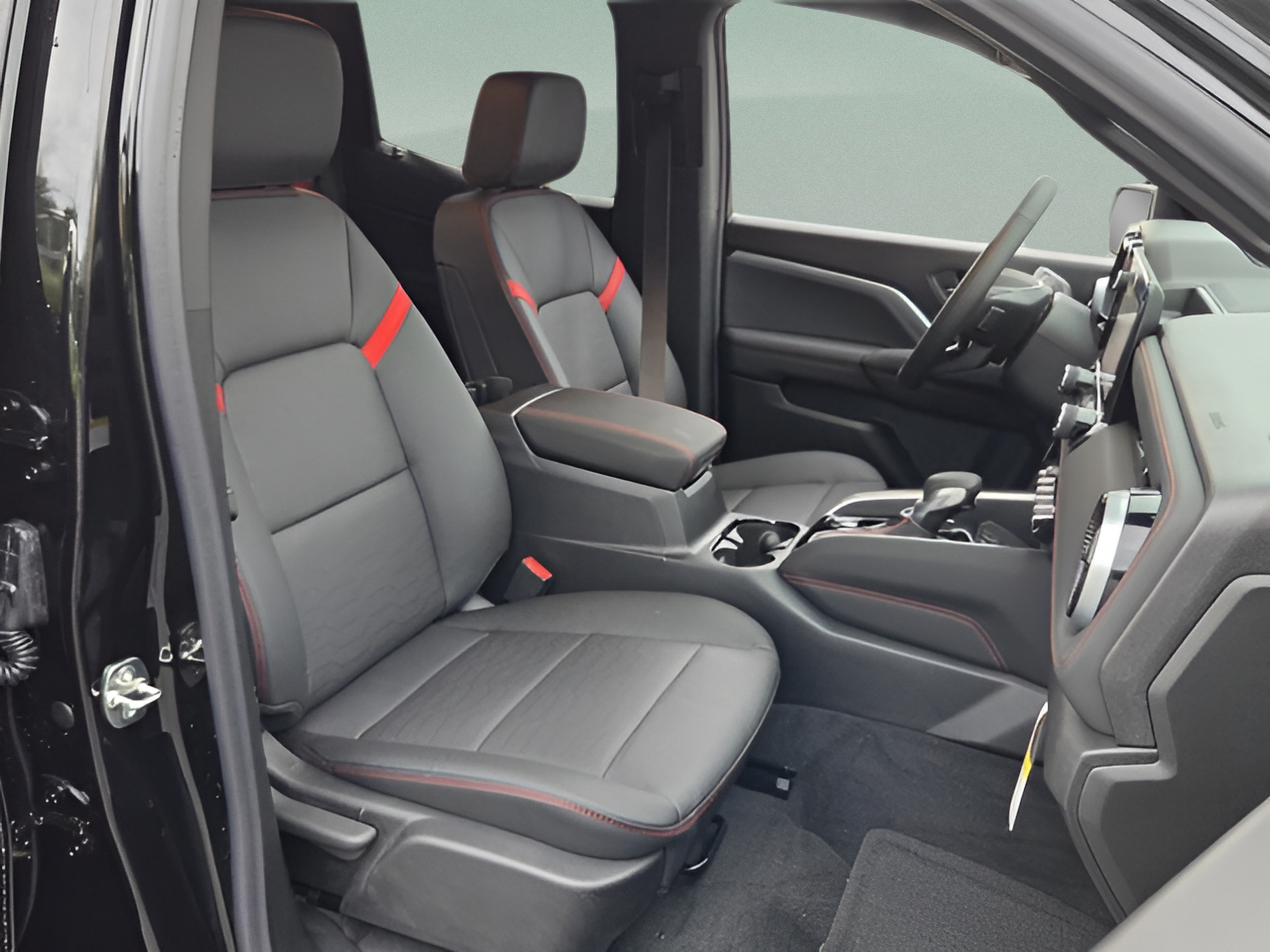 New 2026 Chevrolet Colorado Z71 w/ Technology Package AWD/4WD image 15