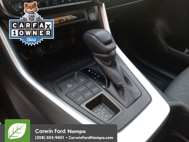 Used 2022 Toyota RAV4 XLE image 18