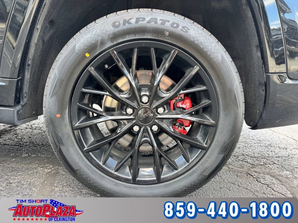 Used 2021 Jeep Grand Cherokee L Summit w/ Luxury Tech Group V AWD/4WD image 18