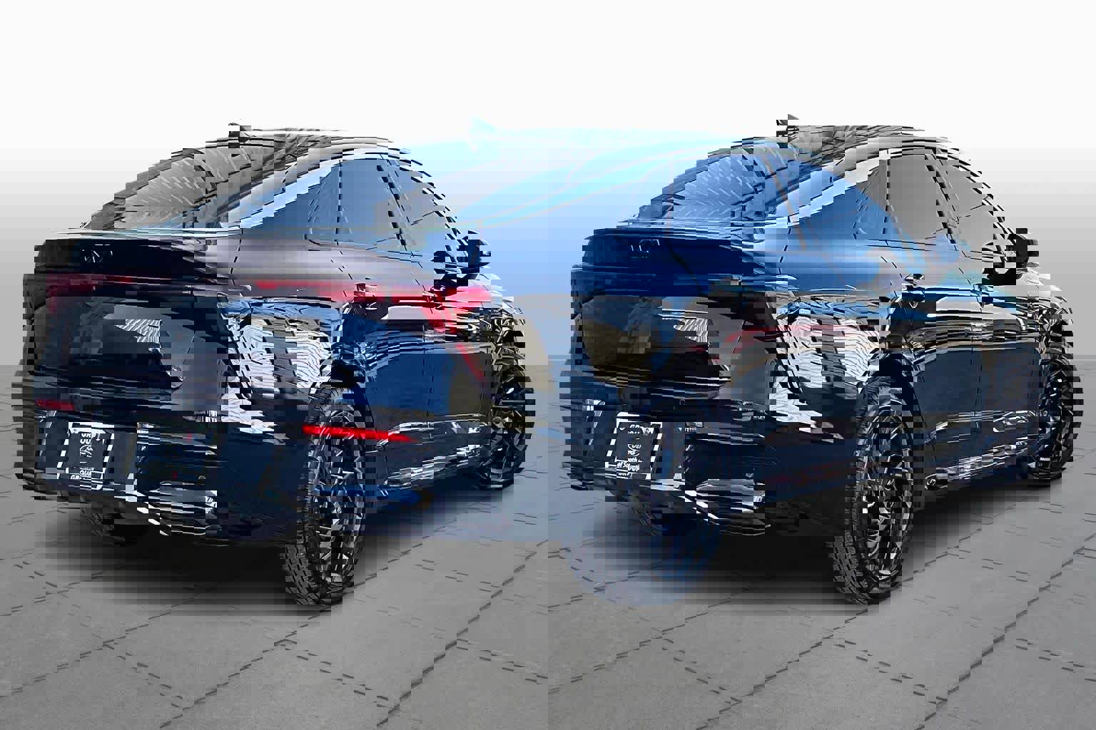 Used 2025 Kia K5 GT-Line w/ GT-Line Premium Package image 12