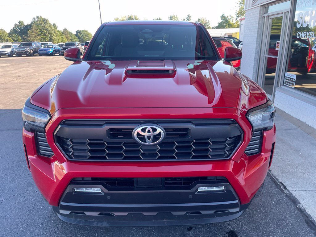 Used 2024 Toyota Tacoma TRD Sport w/ TRD Sport Upgrade Package AWD/4WD image 8