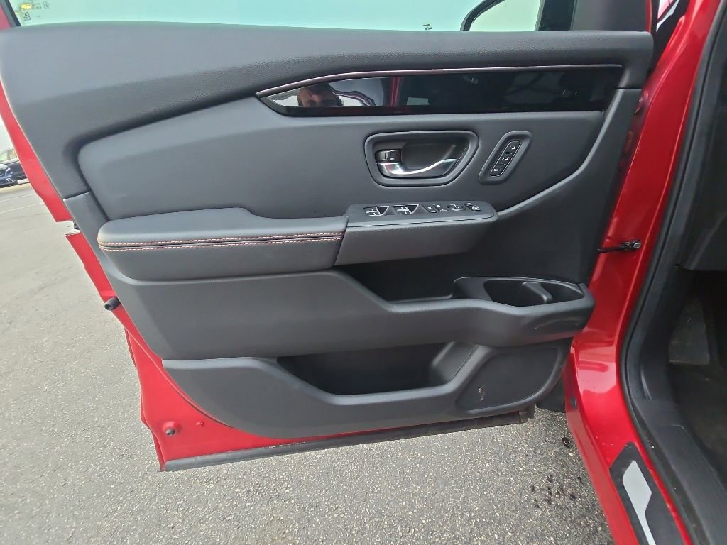 Certified 2024 Honda Pilot TrailSport image 13