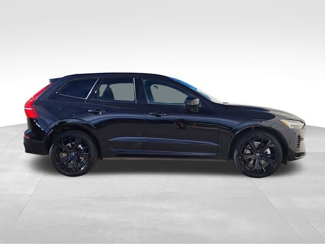 Certified 2024 Volvo XC60 T8 Ultimate w/ Climate Package AWD/4WD image 10