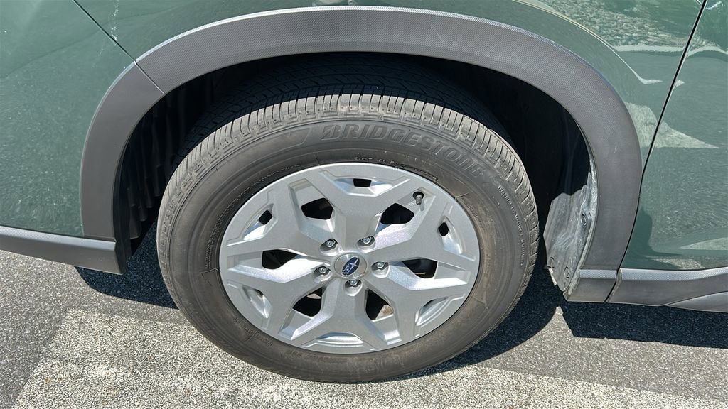 Certified 2023 Subaru Forester AWD/4WD image 5