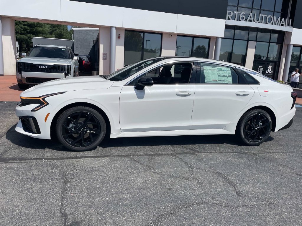 New 2026 Kia K5 GT-Line w/ GT-Line Premium Package FWD image 2