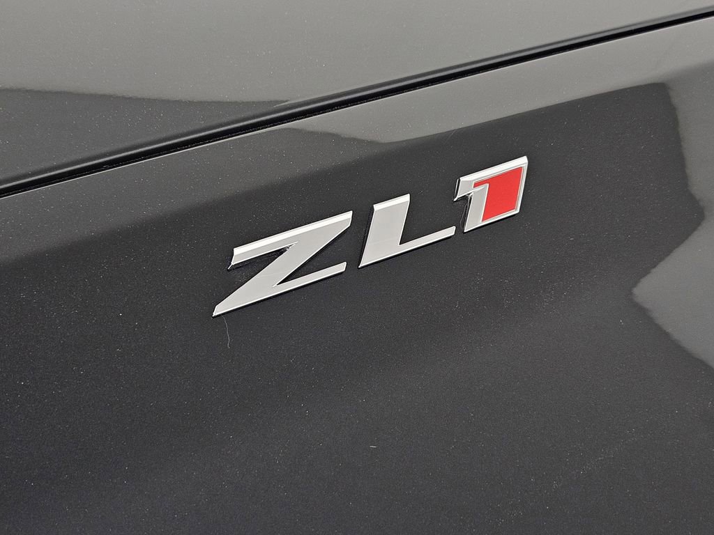 Used 2015 Chevrolet Camaro ZL1 RWD image 6