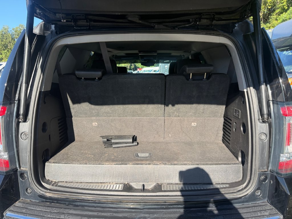 Used 2016 GMC Yukon Denali w/ Open Road Package RWD image 30