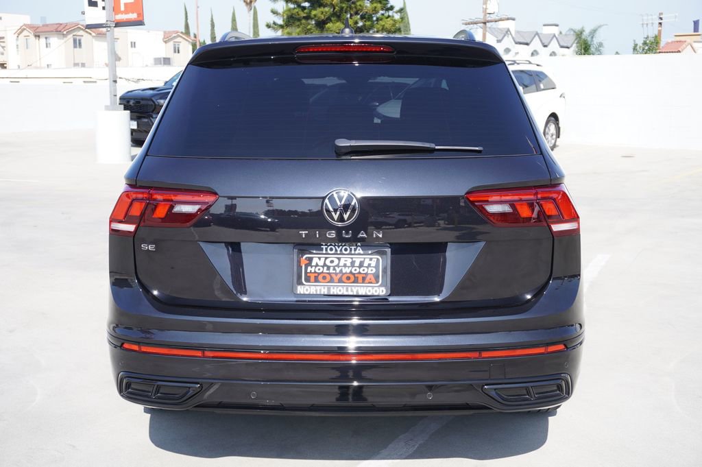 Used 2023 Volkswagen Tiguan SE R-Line image 6