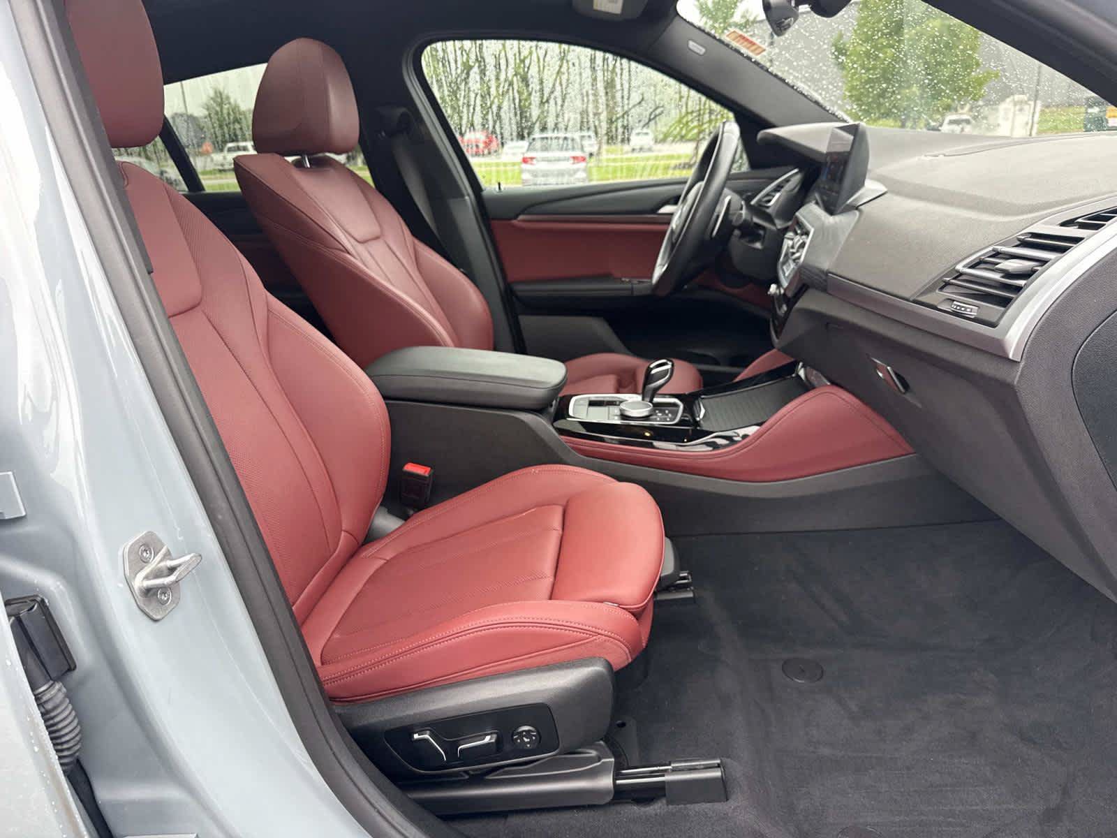 Used 2024 BMW X4 xDrive30i w/ Premium Package AWD/4WD image 27